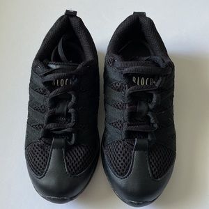 Block Hip Hop Shoes, size 12 kids